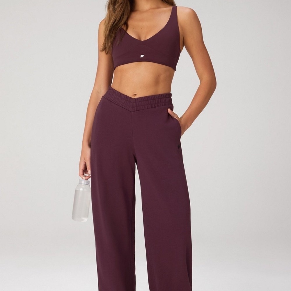 Fabletics Year Round Terry V-Waist Sweatpant-Oxblood-Sz M